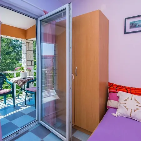 Horvatic Apartment *